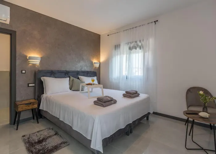 Amazing Home In Rovinjsko Selo With Sauna